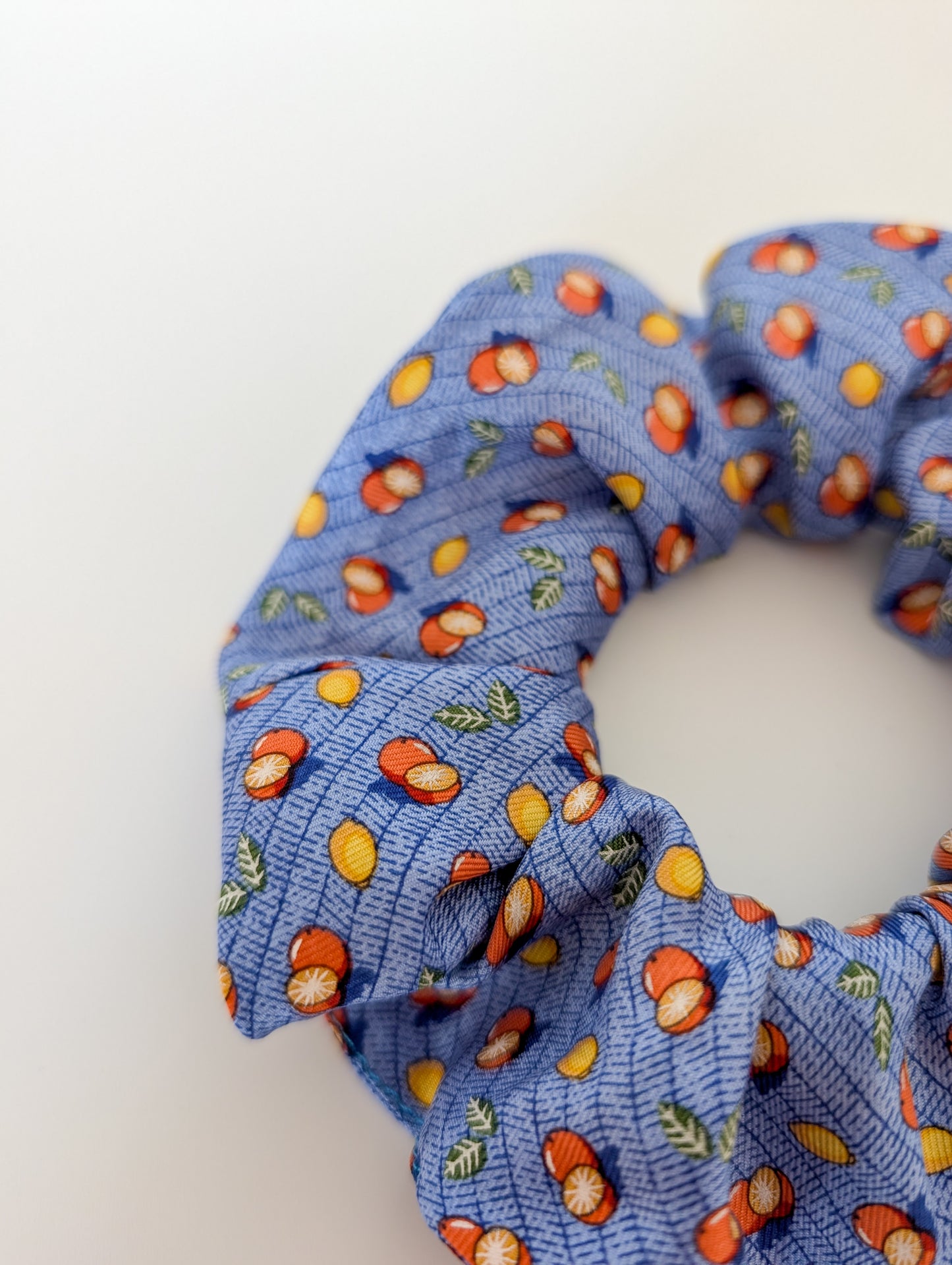 Silk scrunchie "Oranges"