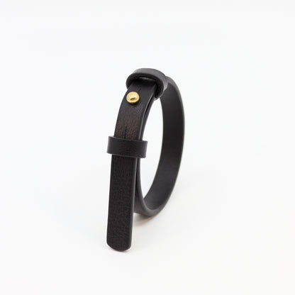 Bracelet with brass fastener in black