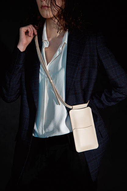 Phone bag in beige