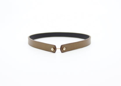 Choker necklace in bronze