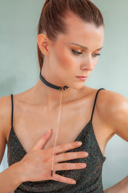 Choker necklace in black
