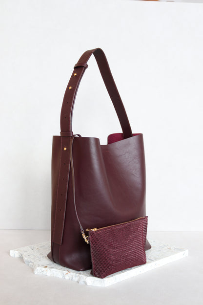 Tote Bag in Burgundy