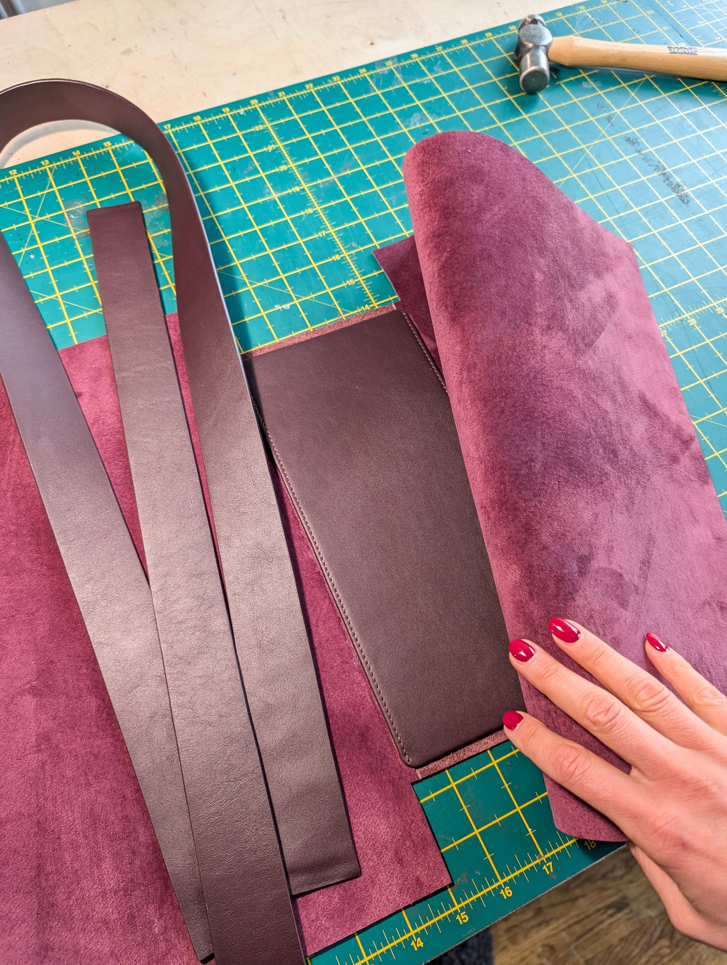 Tote Bag in Burgundy