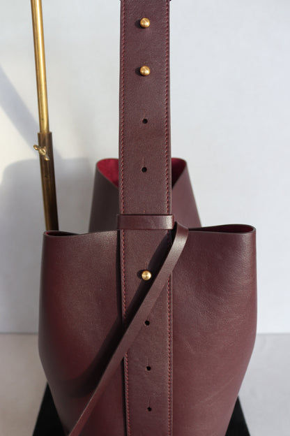 Tote Bag in Burgundy