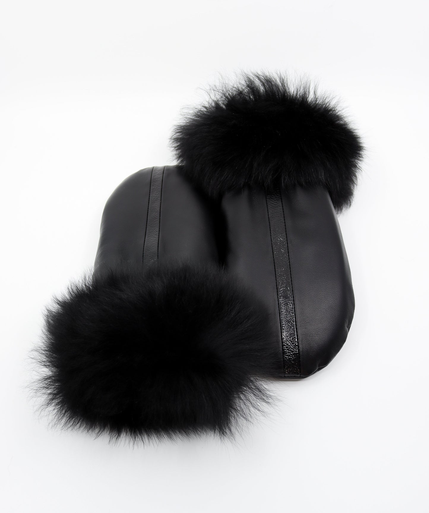 Merion lined mittens in black