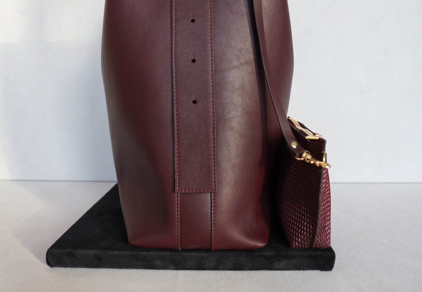 Tote Bag in Burgundy