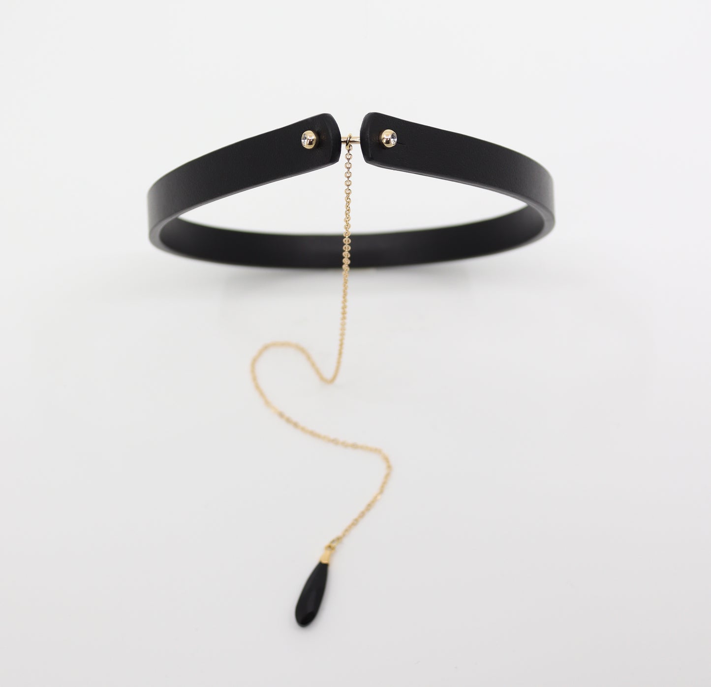 Choker necklace in black